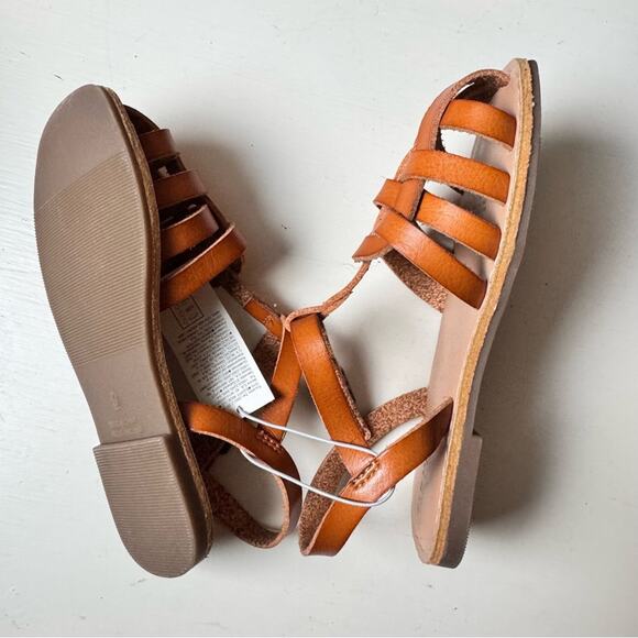 Old Navy Toddler Girls Tan  Faux Leather Sandals with Woven Design  Sz 9 NWT - Picture 3 of 7